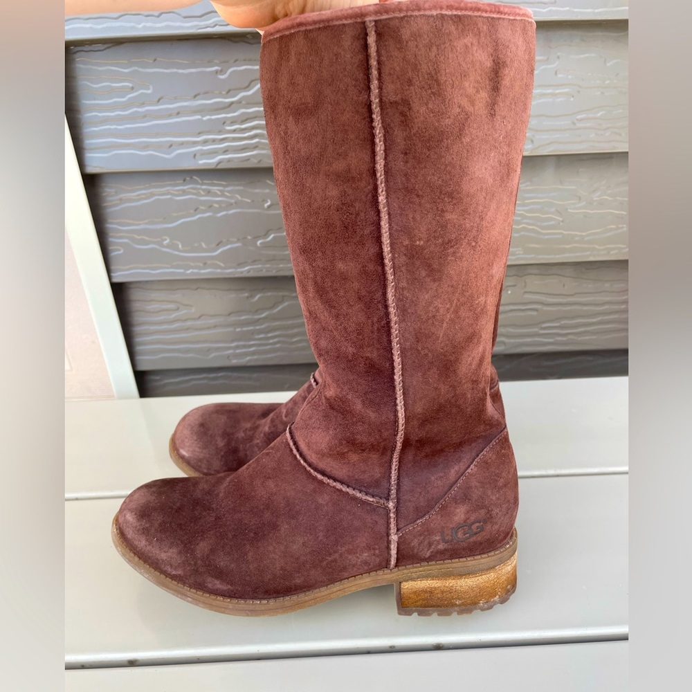 UGG SUEDE AND SHEARLING WINTER BOOTS